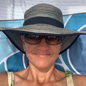 Meet your Posher, Jenny